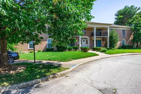 105 Highwood Dr, Louisville, KY 40206