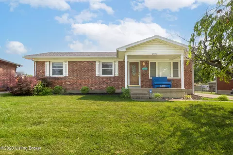 2606 Alps Rd, Louisville, KY 40216