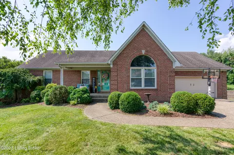 12017 Lavenia Ln, Louisville, KY 40272