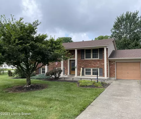 7901 Broadfern Dr, Louisville, KY 40291