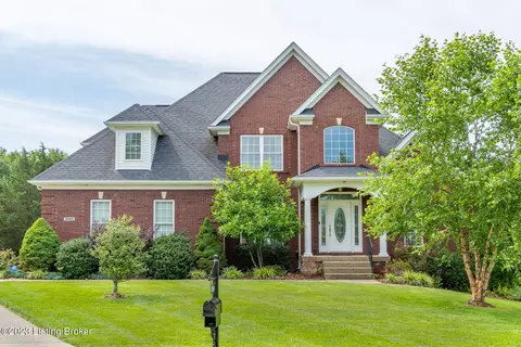 10404 Martinside Dr, Louisville, KY 40291