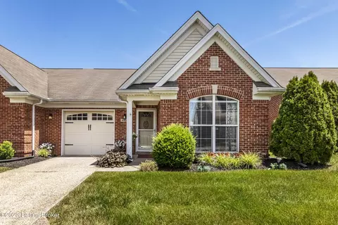 4404 Westbrook Dr, La Grange, KY 40031