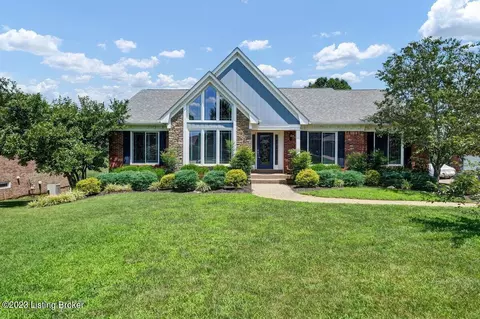 10305 Long Barn Ct, Louisville, KY 40291