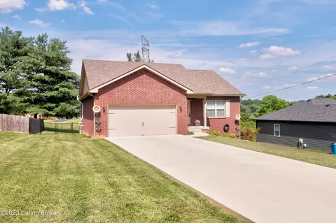 486 Riverview Ln, Shepherdsville, KY 40165