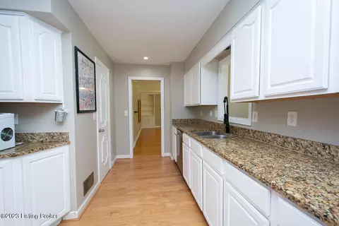 7503 Springvale Dr, Louisville, KY 40241 photo 11