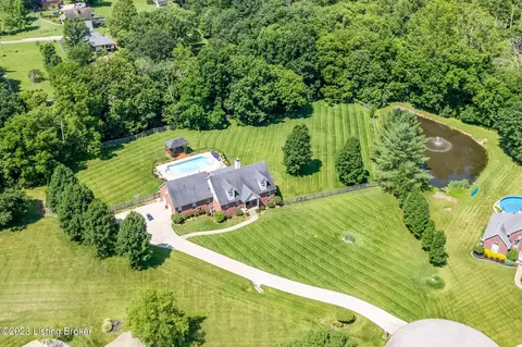 3907 Carriage Pointe Dr, Crestwood, KY 40014