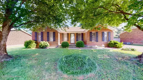 214 Engleman St, Bardstown, KY 40004