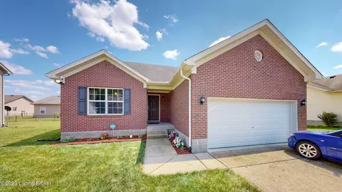 215 Redcrest Dr, Shepherdsville, KY 40165