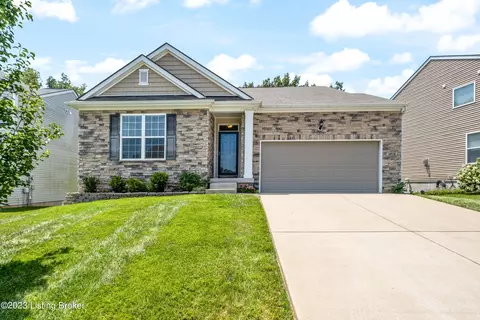 12516 Deer Lake Ln, Louisville, KY 40299