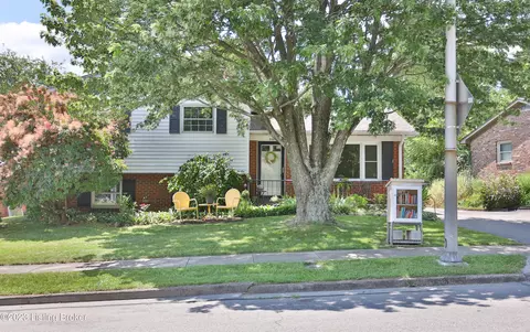 536 Cricklewood Dr, Lexington, KY 40505