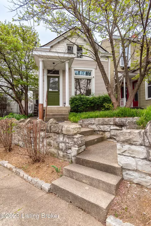900 Schiller Ave, Louisville, KY 40204