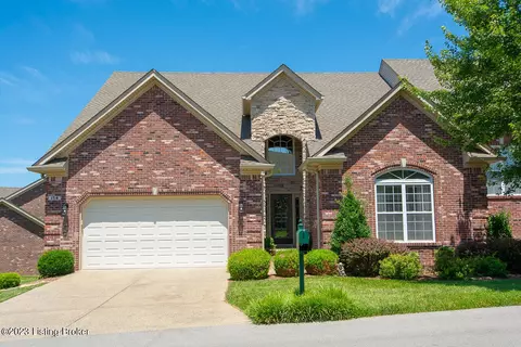 154 Whispering Pines Cir, Louisville, KY 40245