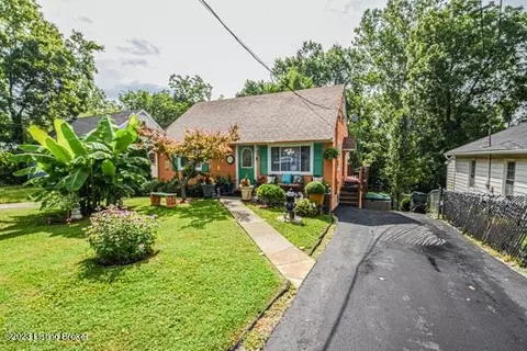 10504 Park Ave, Louisville, KY 40299