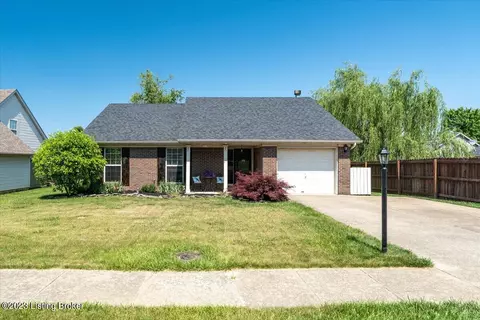 1004 Lyle Ln, La Grange, KY 40031