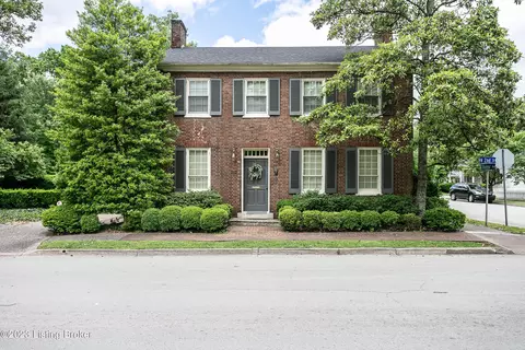 318 N 2nd St, Bardstown, KY 40004