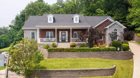 4218 Wine Cellar Ct, Louisville, KY 40272