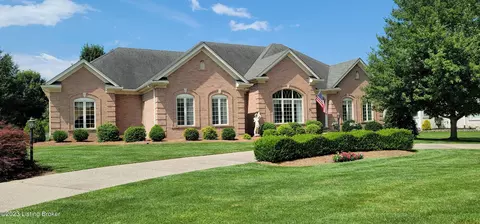 306 Persimmon Ridge Dr, Louisville, KY 40245