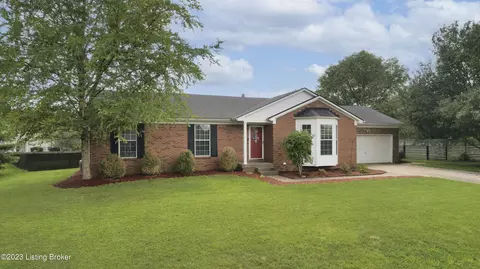 1113 Weeping Willow, La Grange, KY 40031