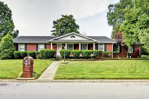 8604 Nottingham Pkwy, Louisville, KY 40222