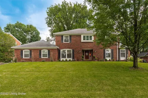 8702 Eton Rd, Louisville, KY 40241