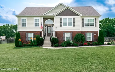 1801 Zachary Dr, La Grange, KY 40031