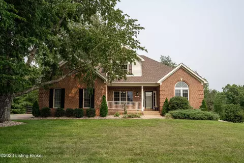 104 Plantation Dr, Shelbyville, KY 40065