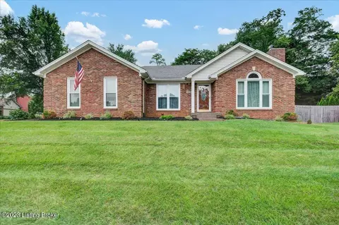 4116 Hurstbourne Woods Dr, Louisville, KY 40299