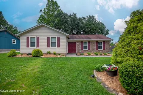 8310 Creek Trail Ct, Louisville, KY 40291