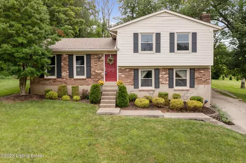 12411 Brookgreen Dr, Louisville, KY 40243