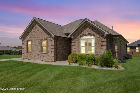 251 Wood Rock Ct, Mount Washington, KY 40047