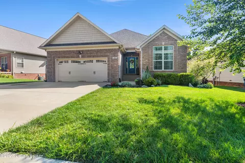 465 Oakview Dr, Shelbyville, KY 40065