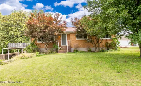 7507 Michael Dr, Louisville, KY 40228