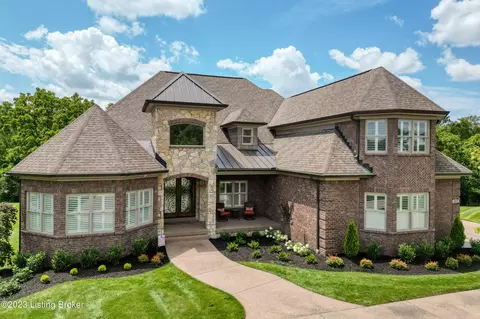 6812 Clore Lake Rd, Crestwood, KY 40014