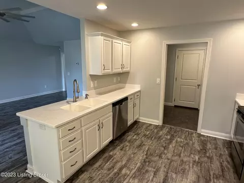 4012 Emerald Spring Pl, Louisville, KY 40245 photo 6