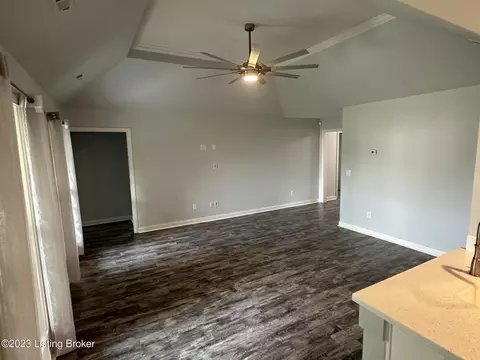 4012 Emerald Spring Pl, Louisville, KY 40245 photo 4