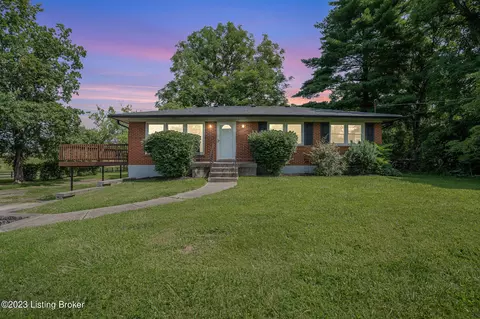 10611 Brentlinger Ln, Louisville, KY 40291