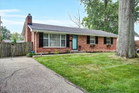 4608 Fox Run Rd, Louisville, KY 40207