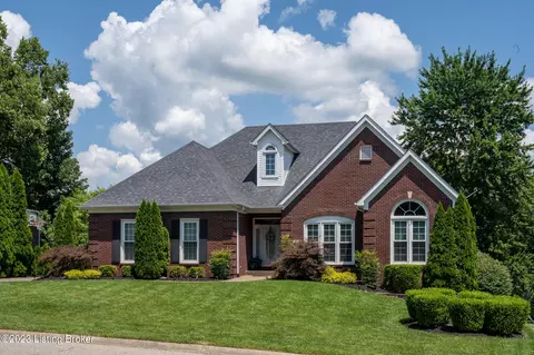 3807 Buglewood Pl, Louisville, KY 40245