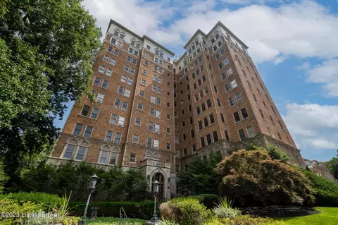 2140 Bonnycastle Ave #5E, Louisville, KY 40205
