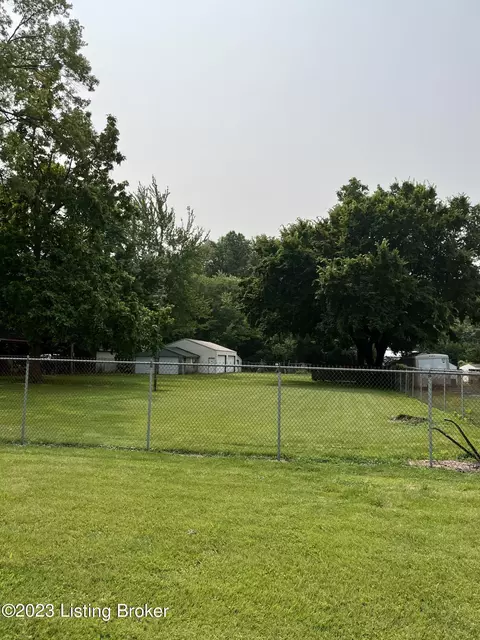 1312 Tile Factory Ln, Louisville, KY 40213