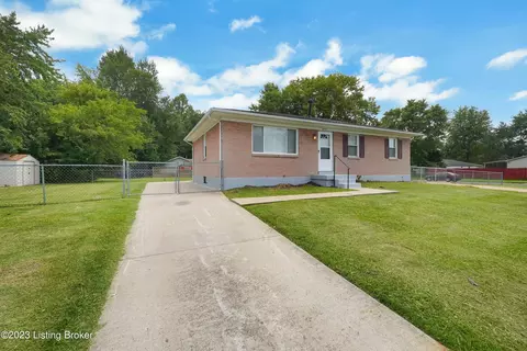 5010 Ellington Ave, Louisville, KY 40218
