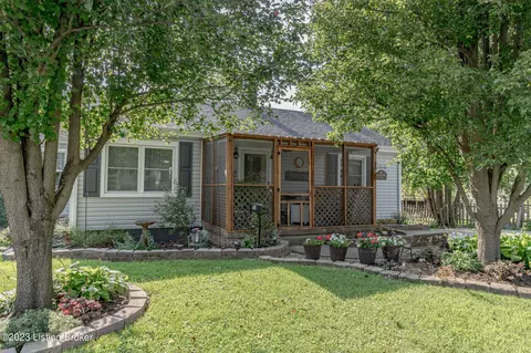 702 Greenwood Ct, Shelbyville, KY 40065