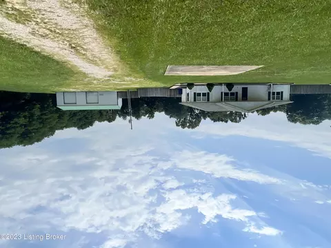 699 Cherokee Rd, Brandenburg, KY 40108