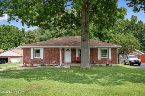11001 Harrison Ln, Louisville, KY 40118