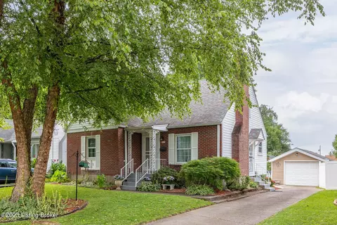 823 Perennial Dr, Louisville, KY 40217