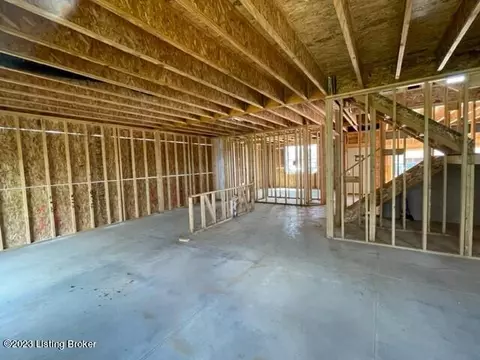 7018 Black Cherry Ct, La Grange, KY 40031