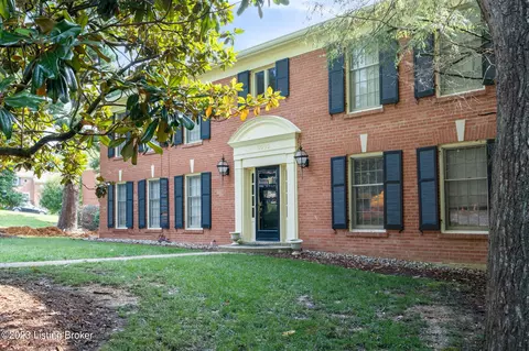 6505 Deep Creek Dr #4, Louisville, KY 40059