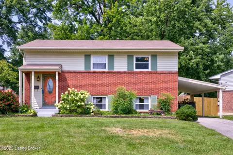 9516 Shanna Dr, Louisville, KY 40299