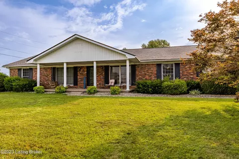 1298 Greensburg Rd, Hodgenville, KY 42748