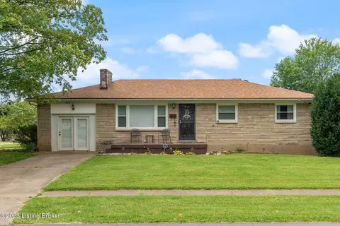 6816 Woodrow Way, Louisville, KY 40228
